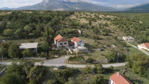 Villa Cetina