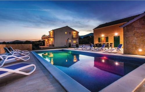 Villa Holiday Home Lucija ,trogir - Ka?tel Stari