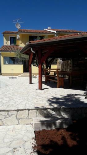 Villa Lara