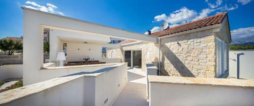 Villa Cama