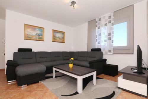 Apartment Dora