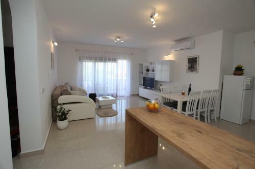 Apartments Kre?an Soline