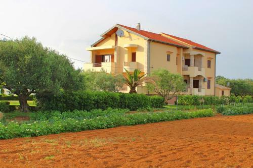 Apartments Kre?an Soline