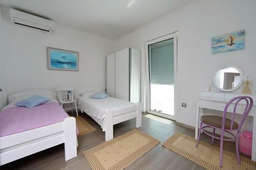 Apartmani Marina S Pogledom, Suko?an