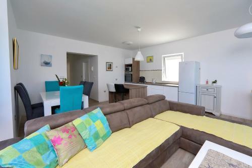 Apartmani Marina S Pogledom, Suko?an
