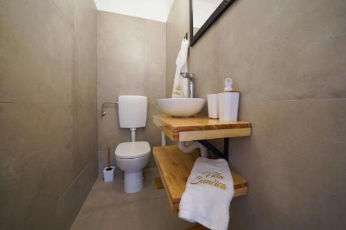 Villa Suncica With Pool And Jacuzz 62