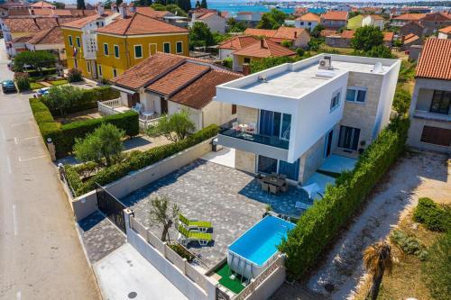 Luxury Villa With A Swimming Pool Sukosan, Zadar - 19053