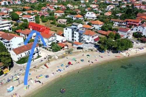 Hostal Beachfront Apartments And Rooms