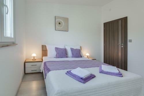 Modern And Spacious Apartment