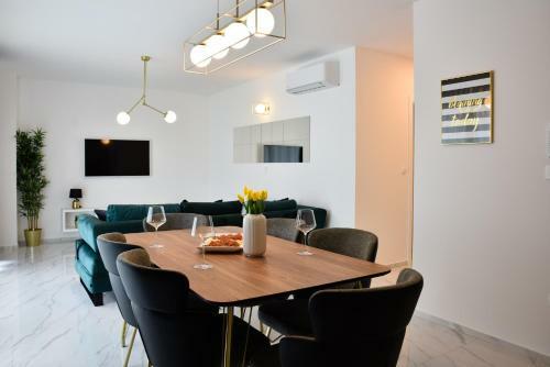 Luxury Apartments La Perla