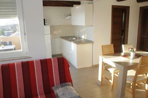 Apartments Ivan C