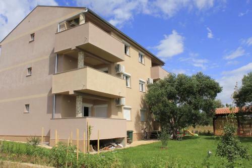Apartments Ivan C
