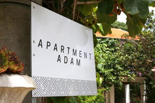 Apartment Adam