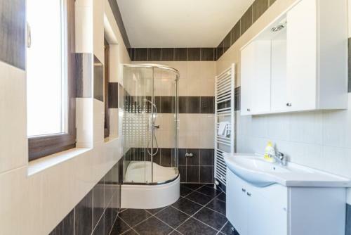 Fantastic Villa Maslina With Private Pool