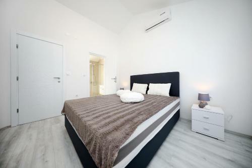 Apartments Noa Nin ?drijac