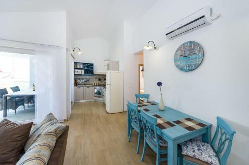 Apartment Iris With Free Parking And Wi-fi