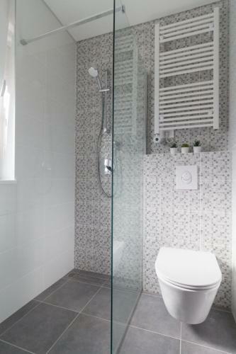 Apartments Glamour, 50m From The Beach, Nin