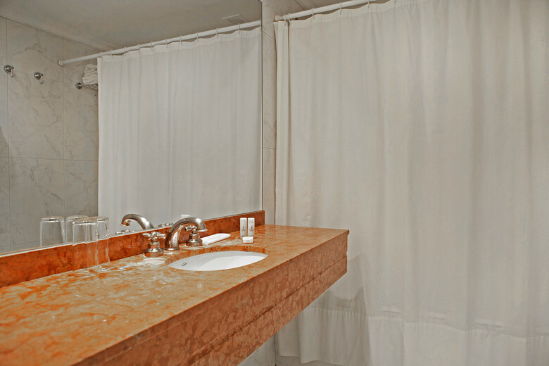 Hotel Dazzler Tower San Martin