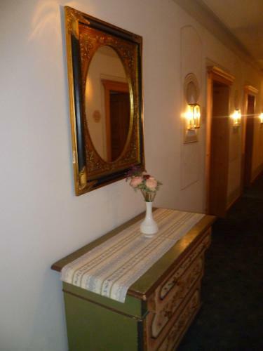 Hostal Gasthof-hotel H�hensteiger