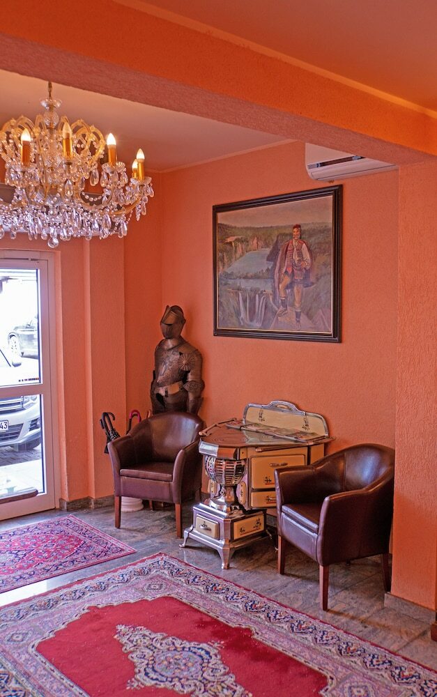Hotel Lonac