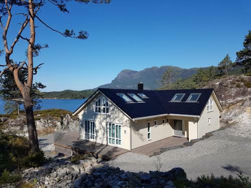 Ropeid Villa Fjordferie