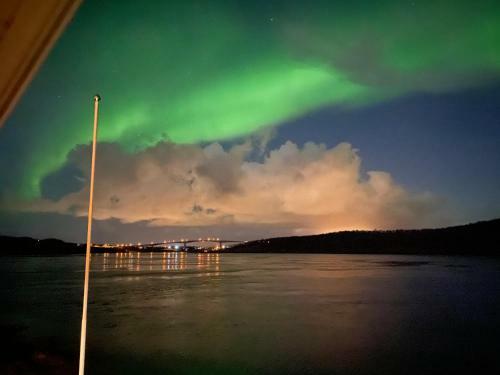 Flott Sj�hus Rett Ved Saltstraumen