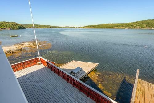 Flott Sj�hus Rett Ved Saltstraumen