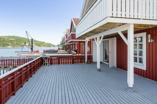 Flott Sj�hus Rett Ved Saltstraumen