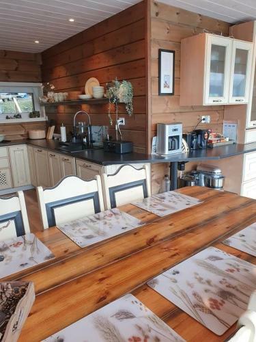 Sm�stranda Fjord Lodge
