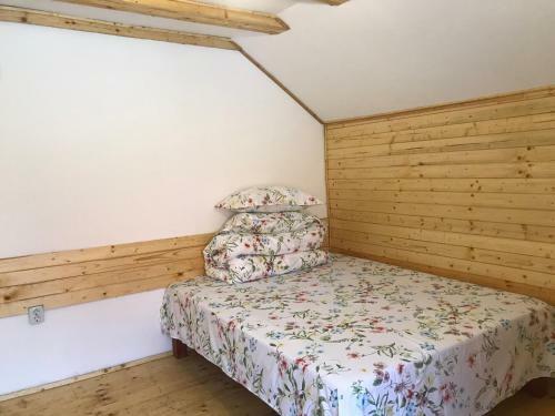Hostal S?atra Camping