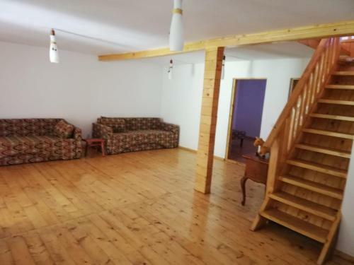 Hostal S?atra Camping