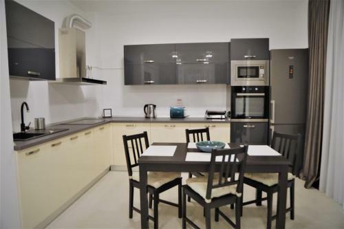 Enjoy Life Apartments