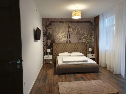 Hotel Aristocrat Central