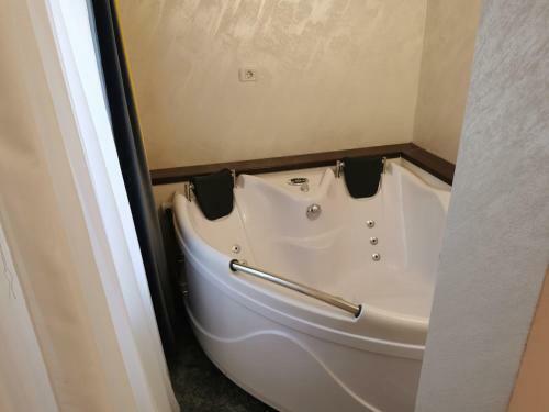 Hostal White House Davison