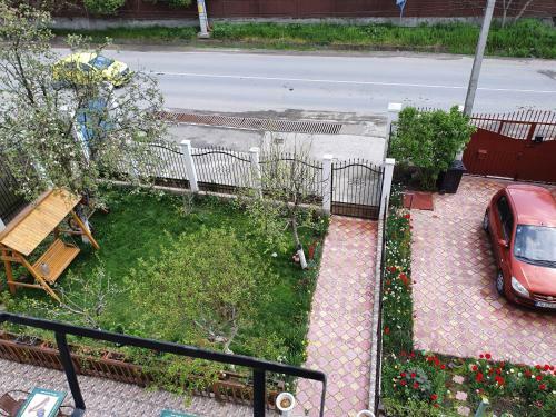 Hostal Pensiunea Cire?ul Alb