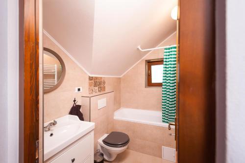 Lodge Rose Hip Hill Guesthouse