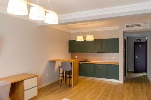 H11 Downtown Apartments