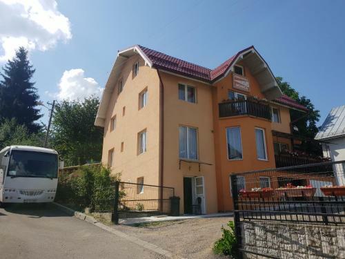 Hostal Pensiunea Monica