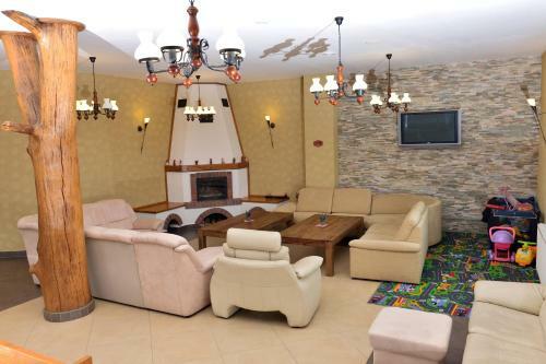Hostal Pensiunea Valea Cu Salc�mi