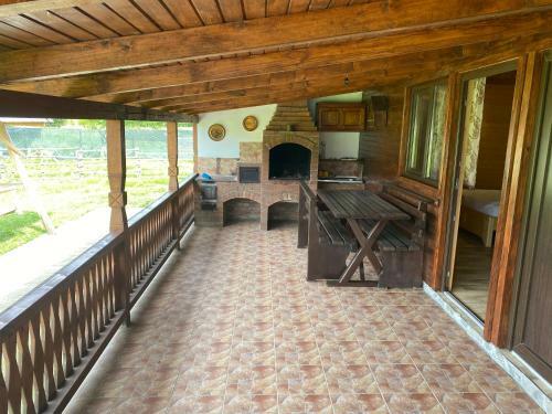 Hostal Pensiunea Lucica