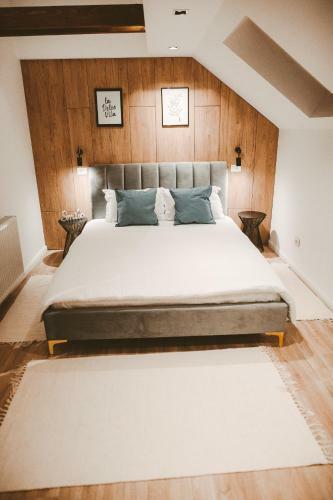 Hostal Vila Casa Din Gradina