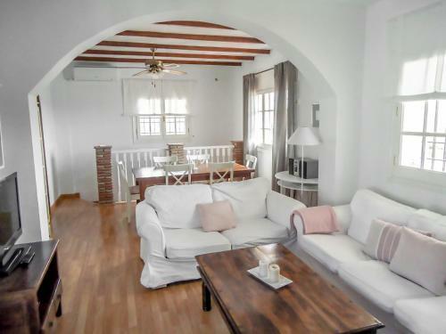 Villa Almog�a