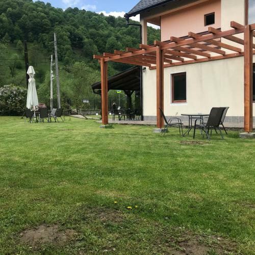 Hostal Gama Restaurant Cazare