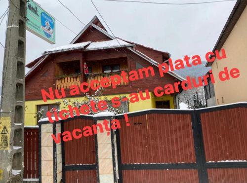 Hostal Floarea Reginei