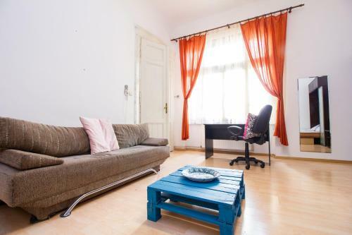 By The River Apartment 2 Perenna