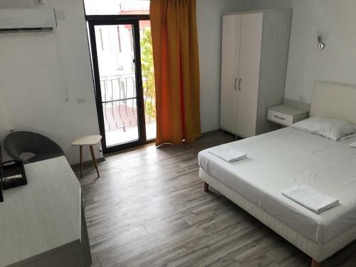 Hostal Pensiunea Crown