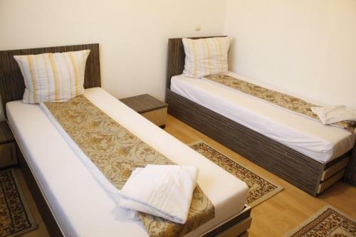 Hostal Pensiunea Alb