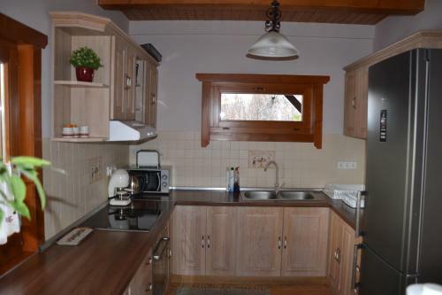 Hostal Ivoi Magasbukki Vendeghaz