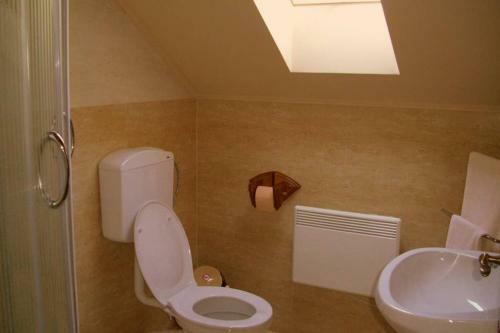 Plat�n Vend�gh�z