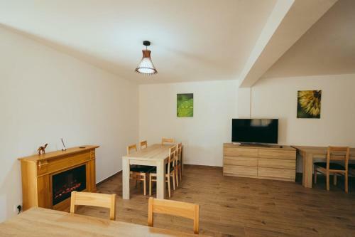 Hostal Pensiunea Bianca